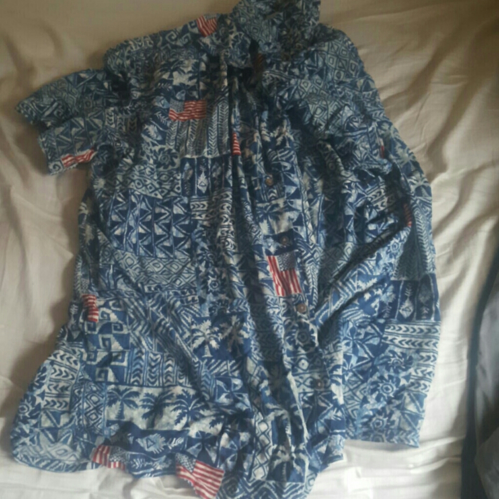 Short sleeve shirt